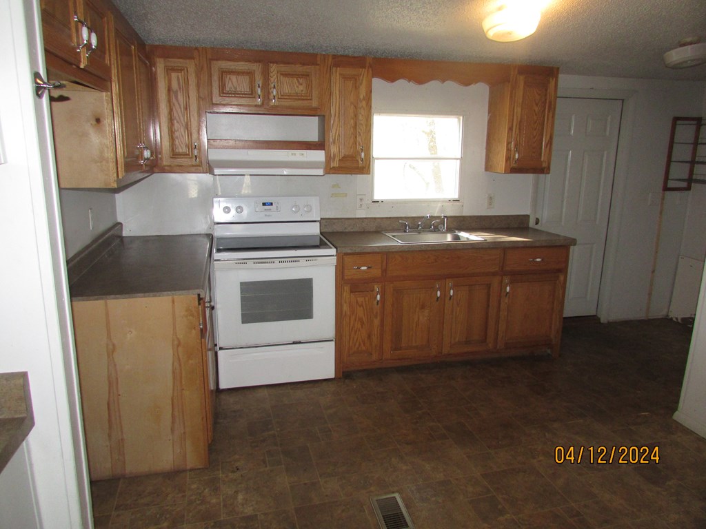 522 Barnard Road Hayesville, NC 28904 - Photo 4 of 23 Gallery Image 4