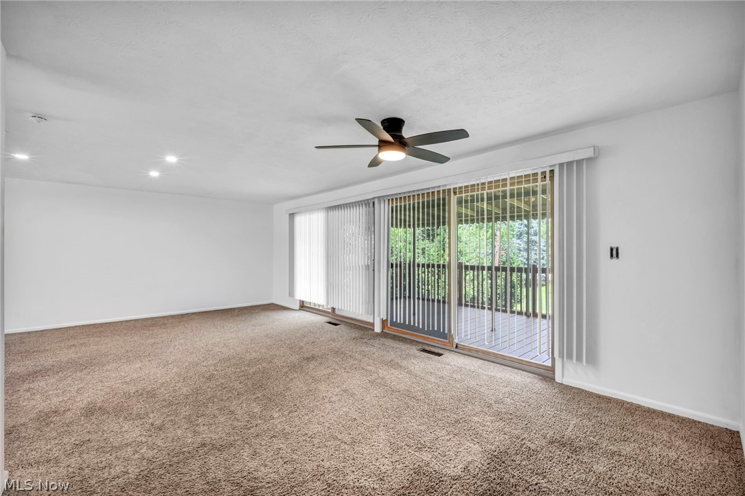 4915 Fairlawn Road Cleveland, OH 44124 - Photo 9 of 50