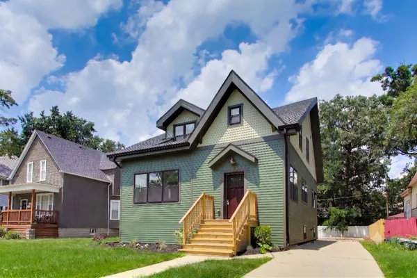$515,000 | 1632 West 100th Place, Chicago, IL 60643