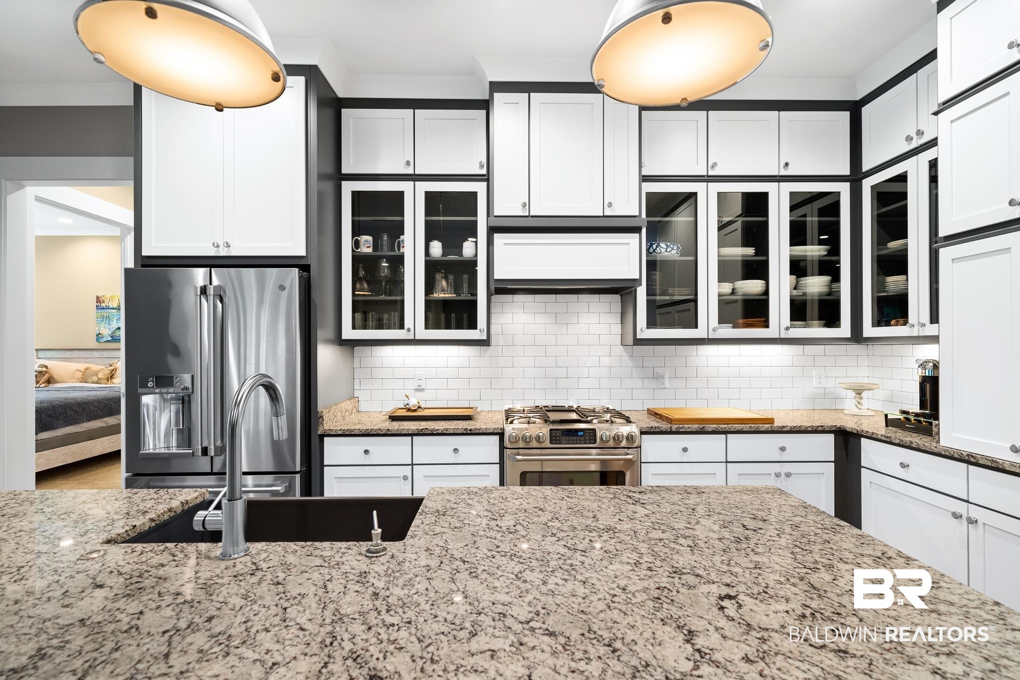 471 Colony Drive Fairhope, AL 36532 - Photo 11 of 39 Custom Kitchen Cabinetry