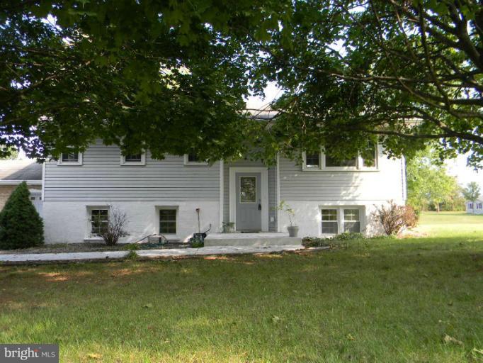 676 Russell Road Berryville, VA 22611 - Photo 3 of 30 Exterior (General)