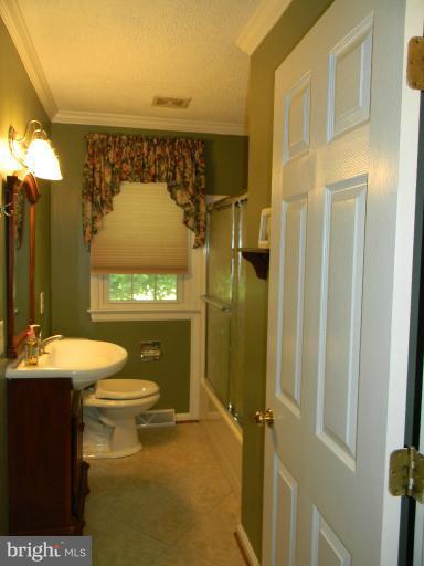 676 Russell Road Berryville, VA 22611 - Photo 26 of 30 Bath