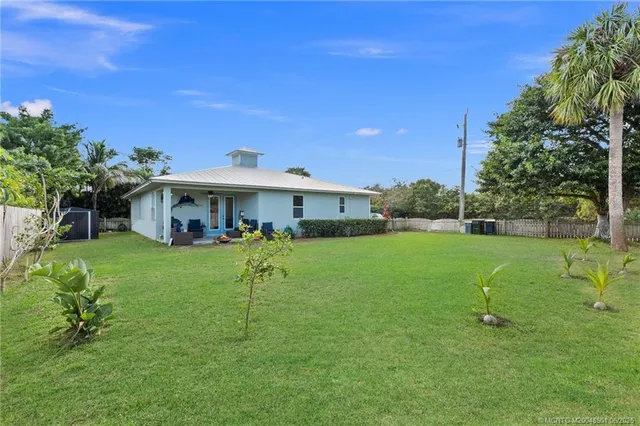 $599,900 | 1305 Southeast Sea Oat Lane, Stuart, FL 34994