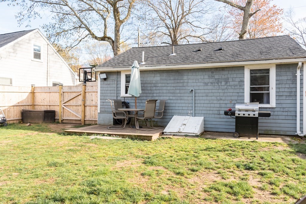 75 Edward Road Marshfield, MA 02050 - Photo 19 of 22 Gallery Image 19