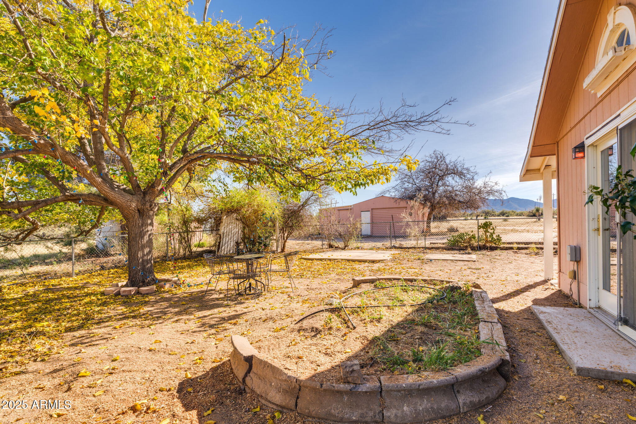 3035 West Williams Road Benson, AZ 85602 - Photo 23 of 37 Courtyard