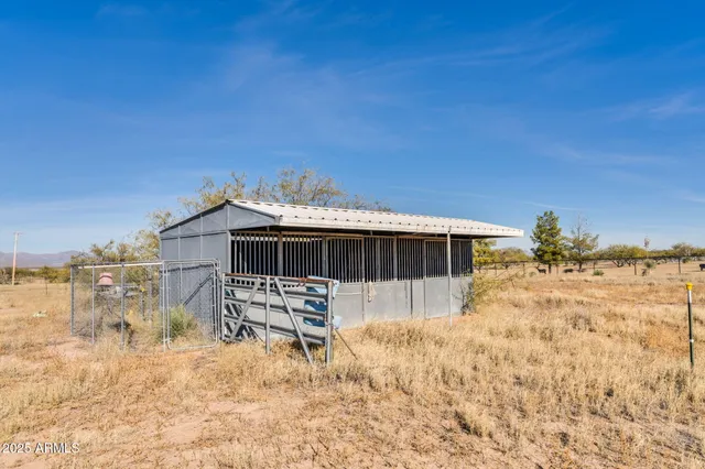 $250,000 | 3035 West Williams Road, Benson, AZ 85602