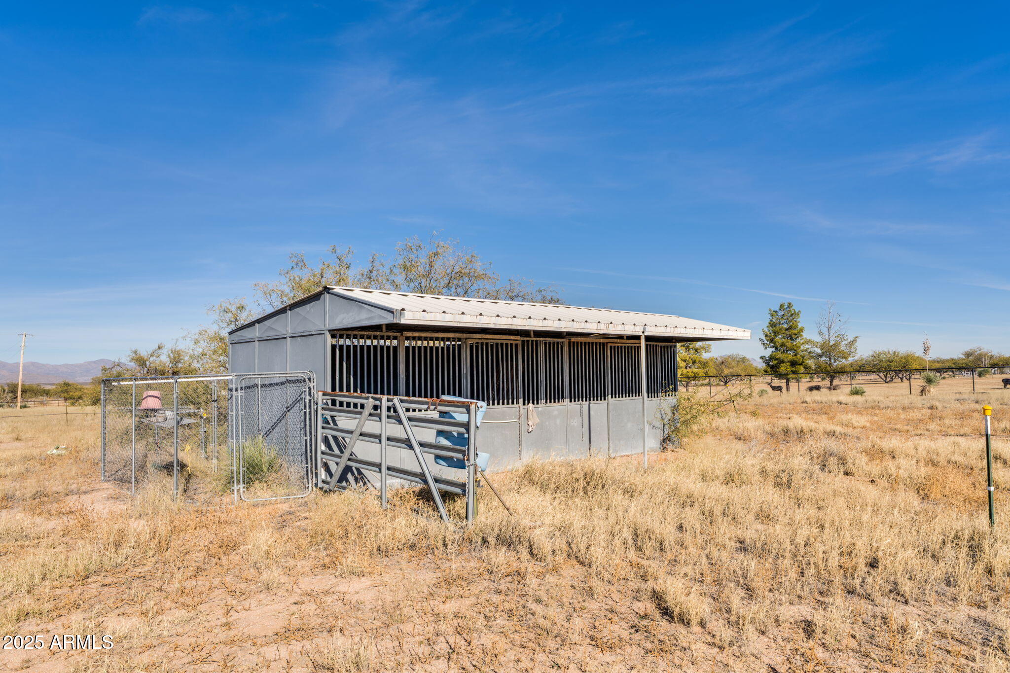 3035 West Williams Road Benson, AZ 85602 - Photo 26 of 37 2 Stall Barn