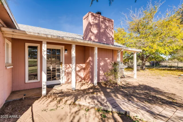 $250,000 | 3035 West Williams Road, Benson, AZ 85602