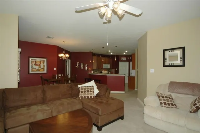 $2,375 | 13110 Rippling Creek Lane, Pearland, TX 77584