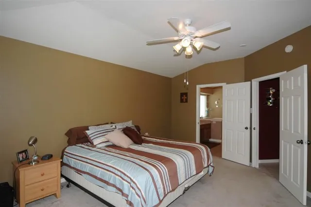 $2,375 | 13110 Rippling Creek Lane, Pearland, TX 77584