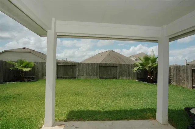 $2,375 | 13110 Rippling Creek Lane, Pearland, TX 77584