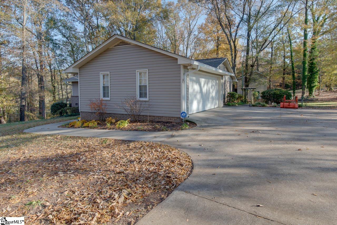 130 Poore Road Piedmont, SC 29673 - Photo 3 of 36 Gallery Image 3
