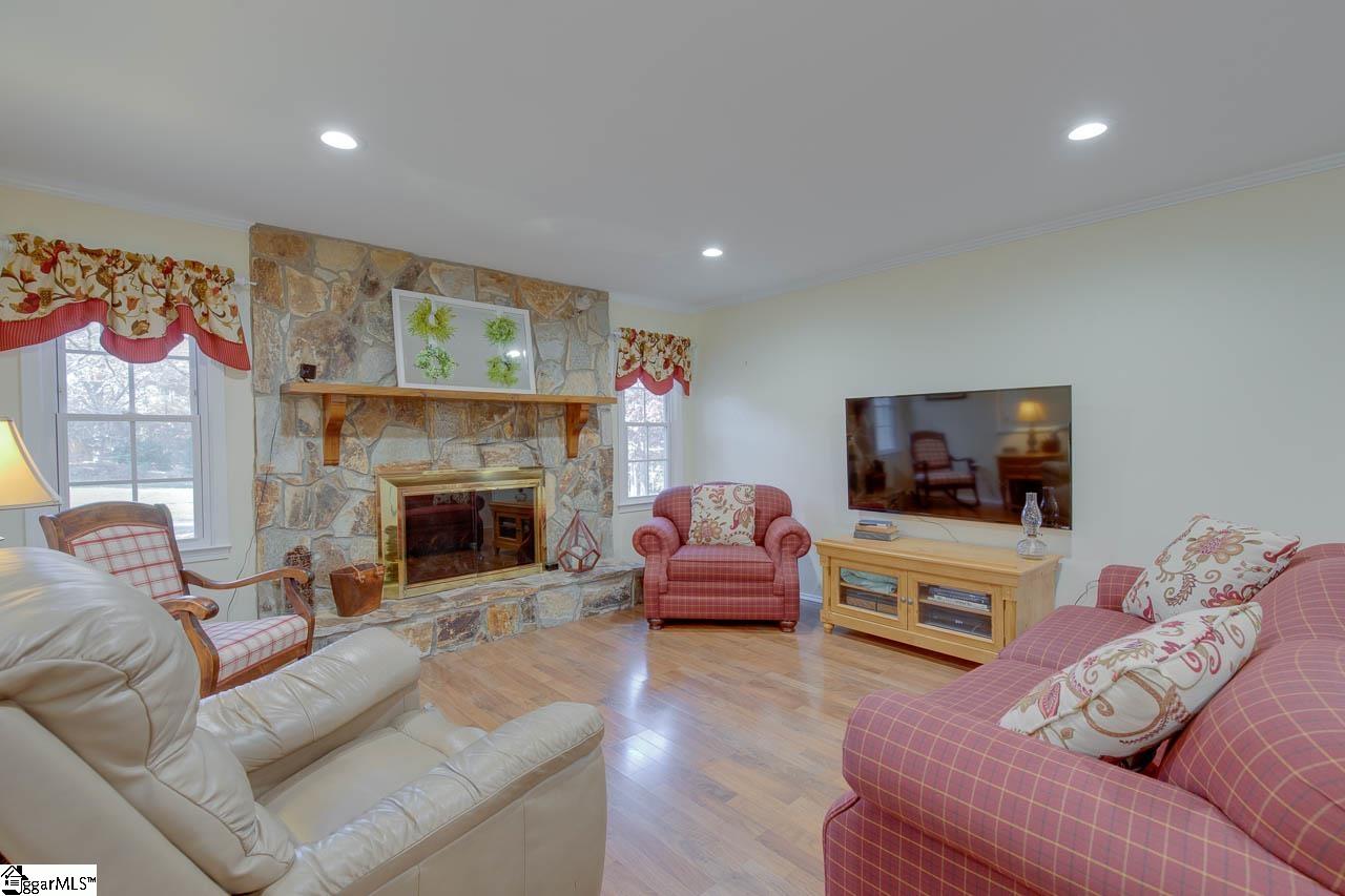 130 Poore Road Piedmont, SC 29673 - Photo 7 of 36 Gallery Image 7