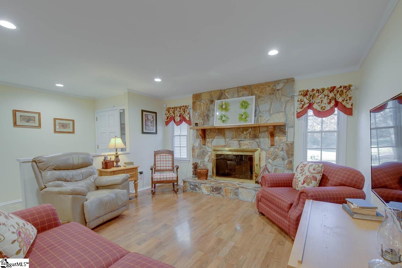 130 Poore Road Piedmont, SC 29673 - Photo 8 of 36 Gallery Image 8