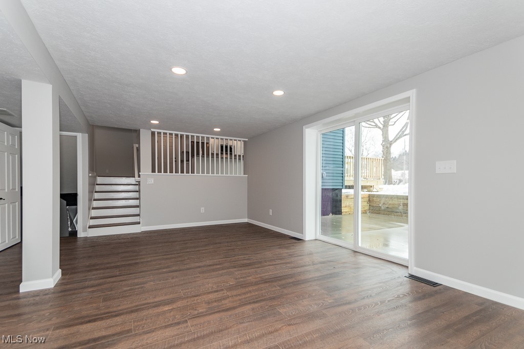 341 Hale Road Painesville, OH 44077 - Photo 11 of 40 Gallery Image 11
