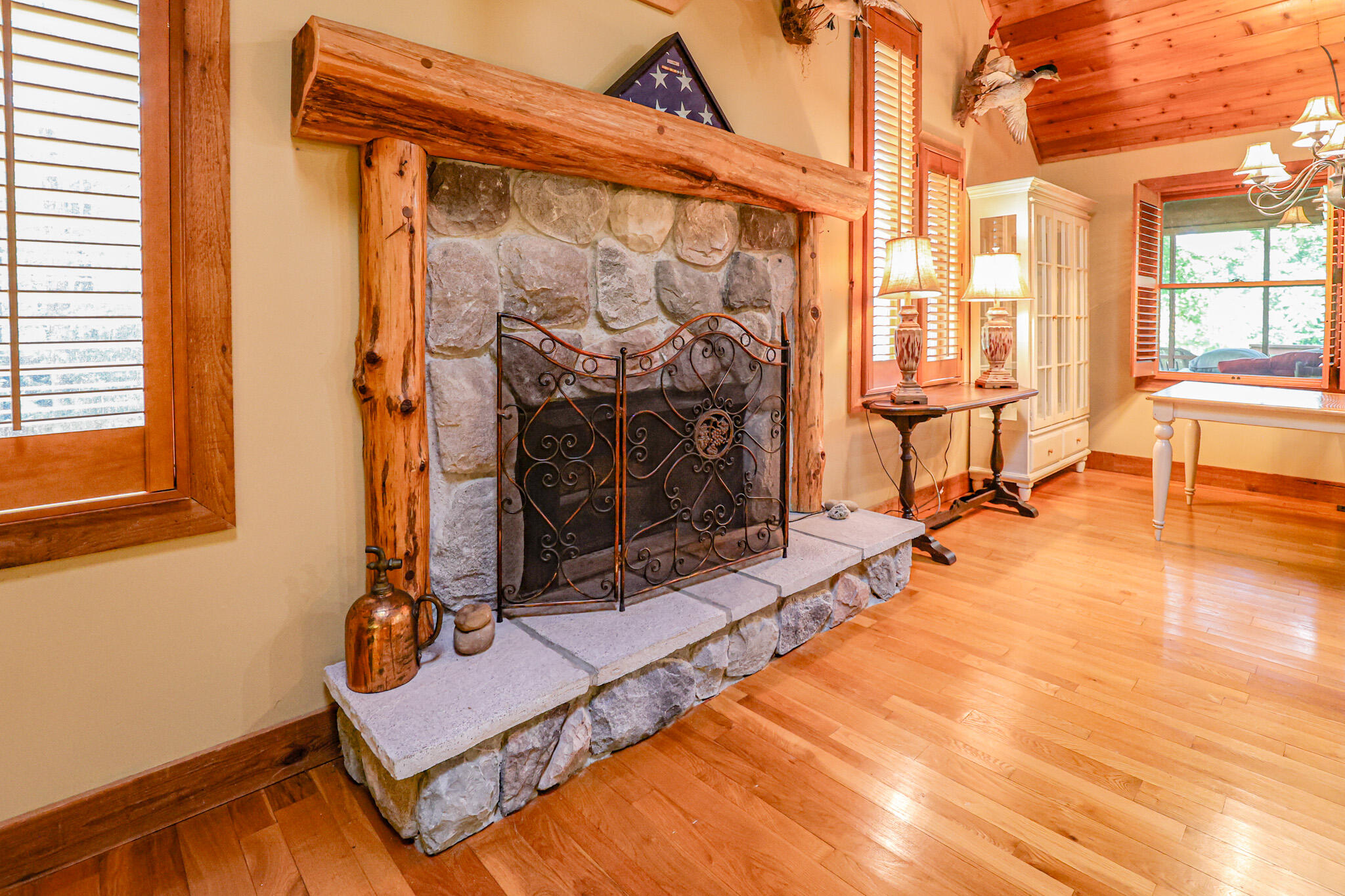 3517 Barge Island Road Benton, KY 42025 - Photo 23 of 43 Fireplace