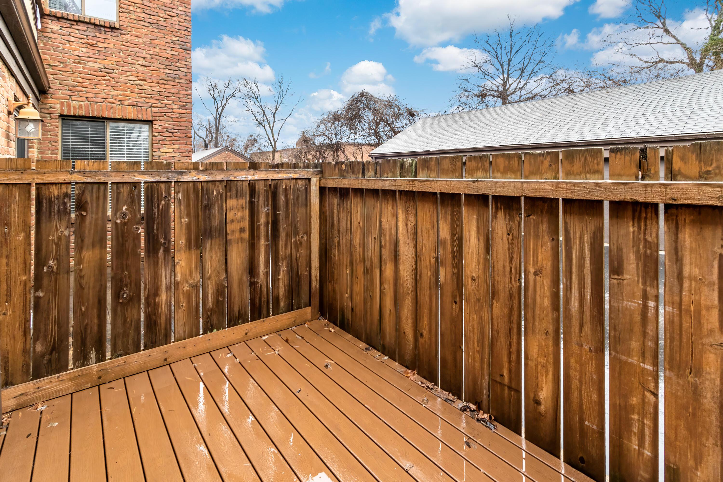 1850 Fishinger Road, Unit 4 Upper Arlington, OH 43221 - Photo 25 of 28 Composite Deck