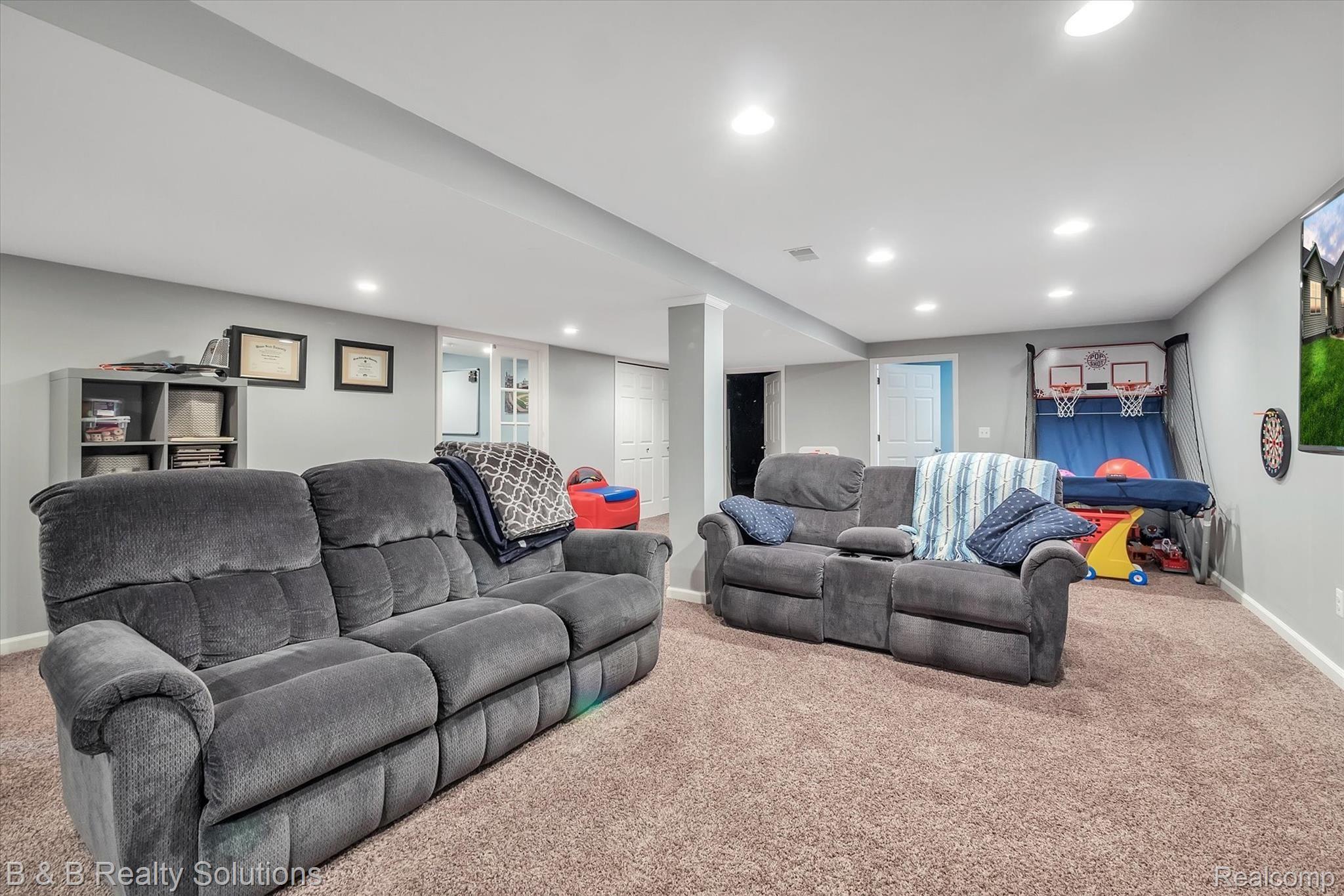 6875 General Squier Road Almont, MI 48003 - Photo 33 of 61 34-6875-General-Squier-Rd-WindowStill-Real-Estate-Photography-34.jpg