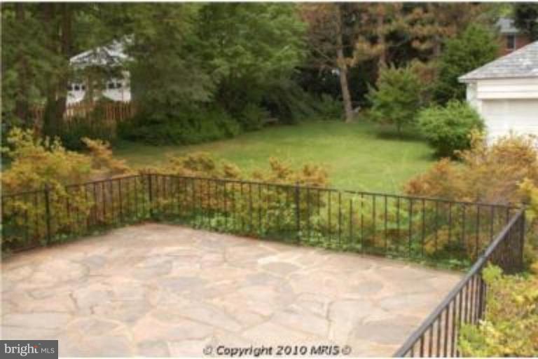 210 Cedarcroft Road Baltimore, MD 21212 - Photo 5 of 21 Patio