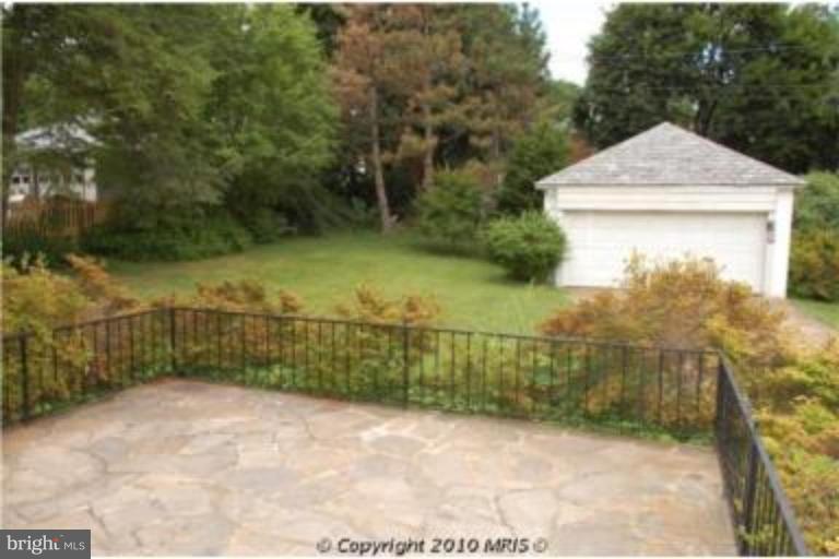 210 Cedarcroft Road Baltimore, MD 21212 - Photo 6 of 21 Garage 1