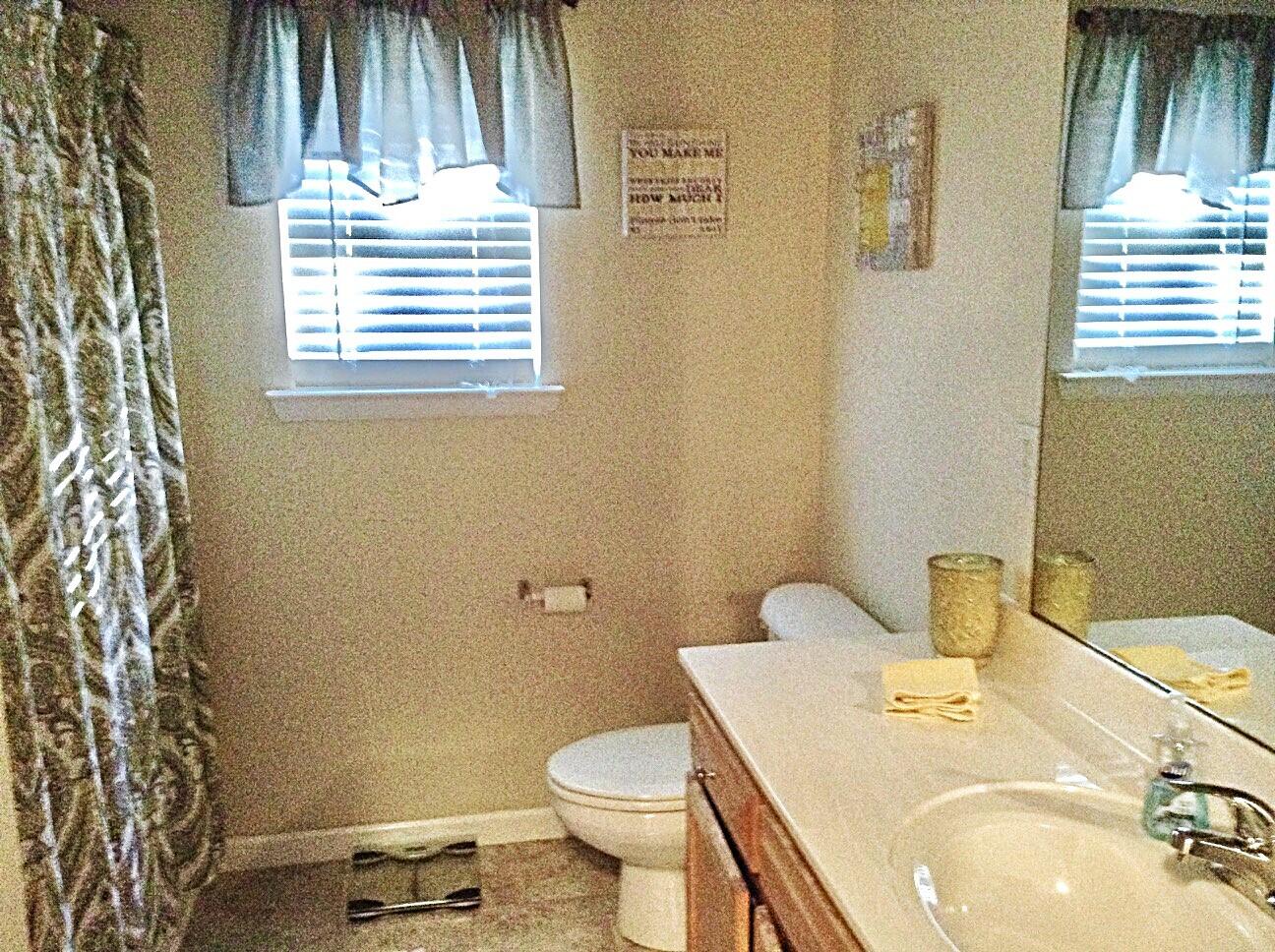 814 Sneed Road Soddy Daisy, TN 37379 - Photo 10 of 13 Hall Bath