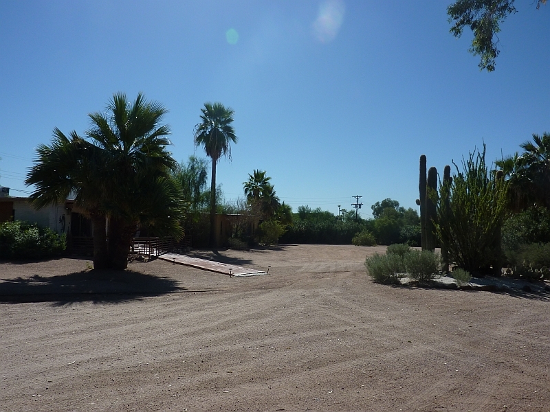 5611 E Camelback