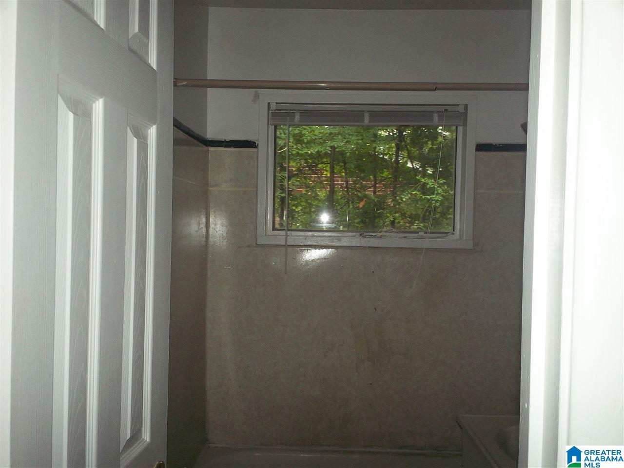 1540 17th Way Southwest Birmingham, AL 35211 - Photo 3 of 14