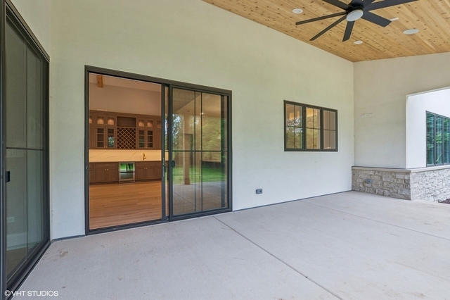 10940 German Church Road La Grange, IL 60525 - Photo 38 of 40 a view of an empty room with a window