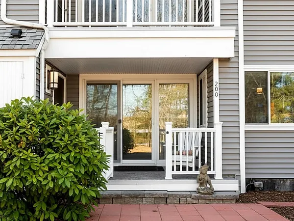 $485,000 | 255 North Road, Unit 200, Chelmsford, MA 01824