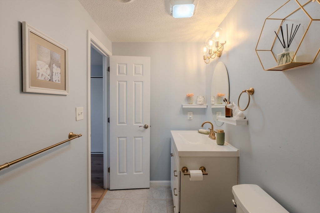 255 North Road, Unit 200 Chelmsford, MA 01824 - Photo 21 of 33