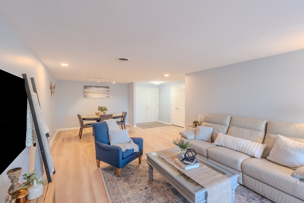 255 North Road, Unit 200 Chelmsford, MA 01824 - Photo 5 of 33