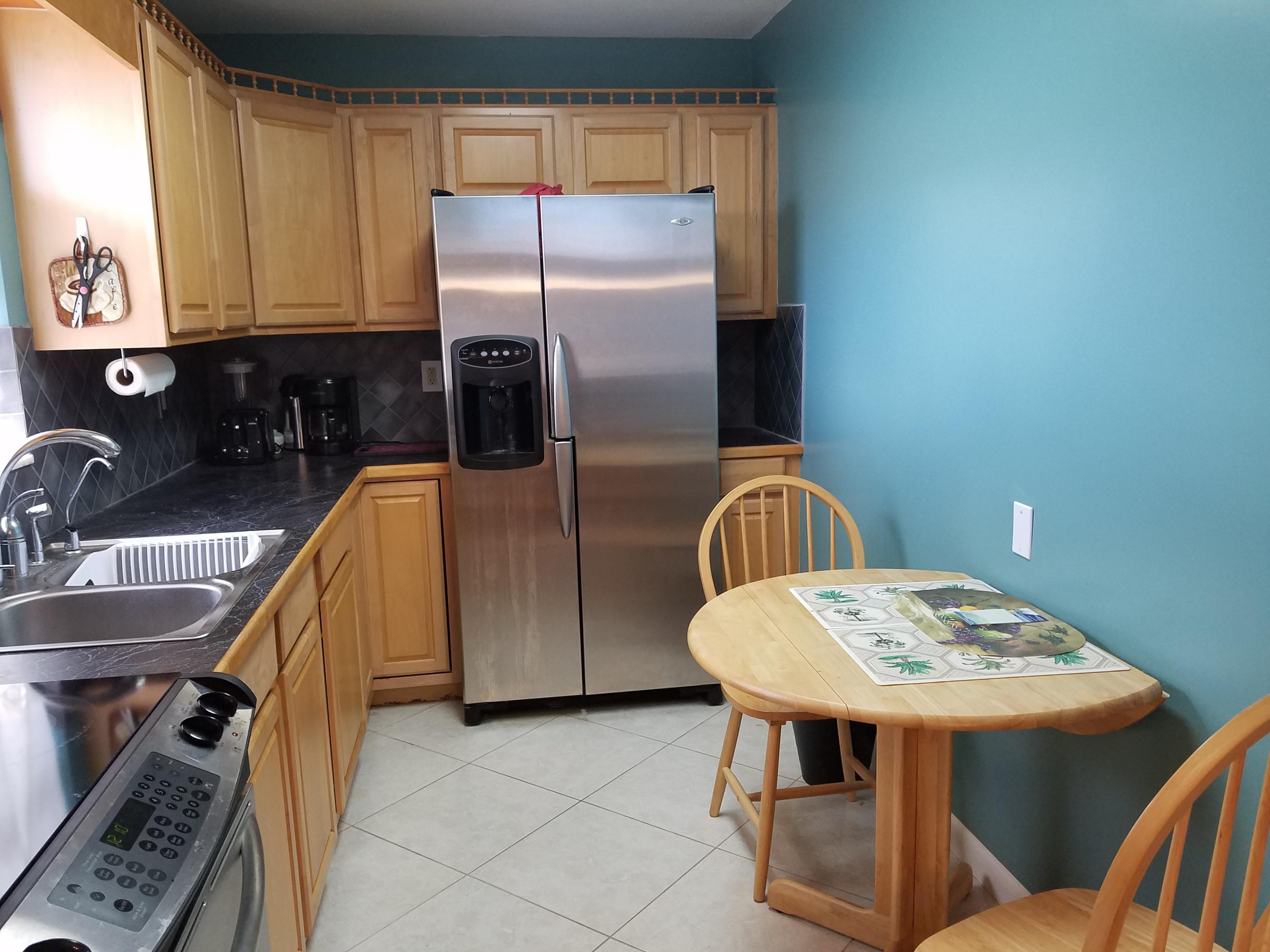 722 Ridge Road, Unit 15 Lantana, FL 33462 - Photo 5 of 22 20161101_121112