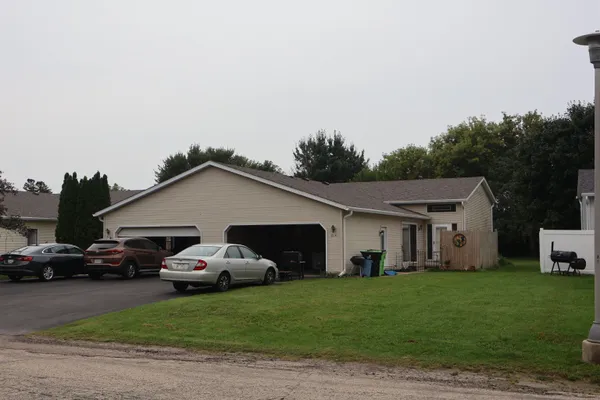 $460,000 | 212-214 Eilbes Avenue, Beaver Dam, WI 53916