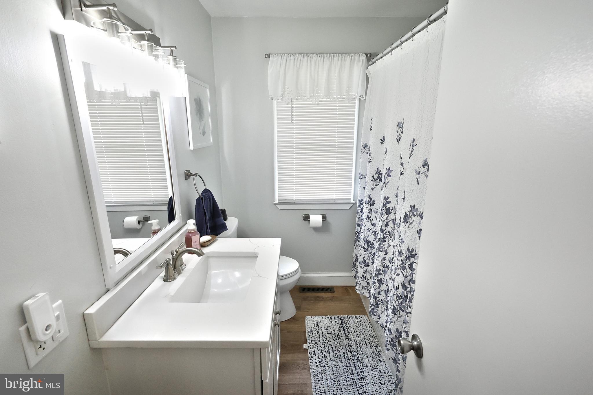 3605 Taneytown Road Gettysburg, PA 17325 - Photo 20 of 52 a bathroom with a sink and a mirror