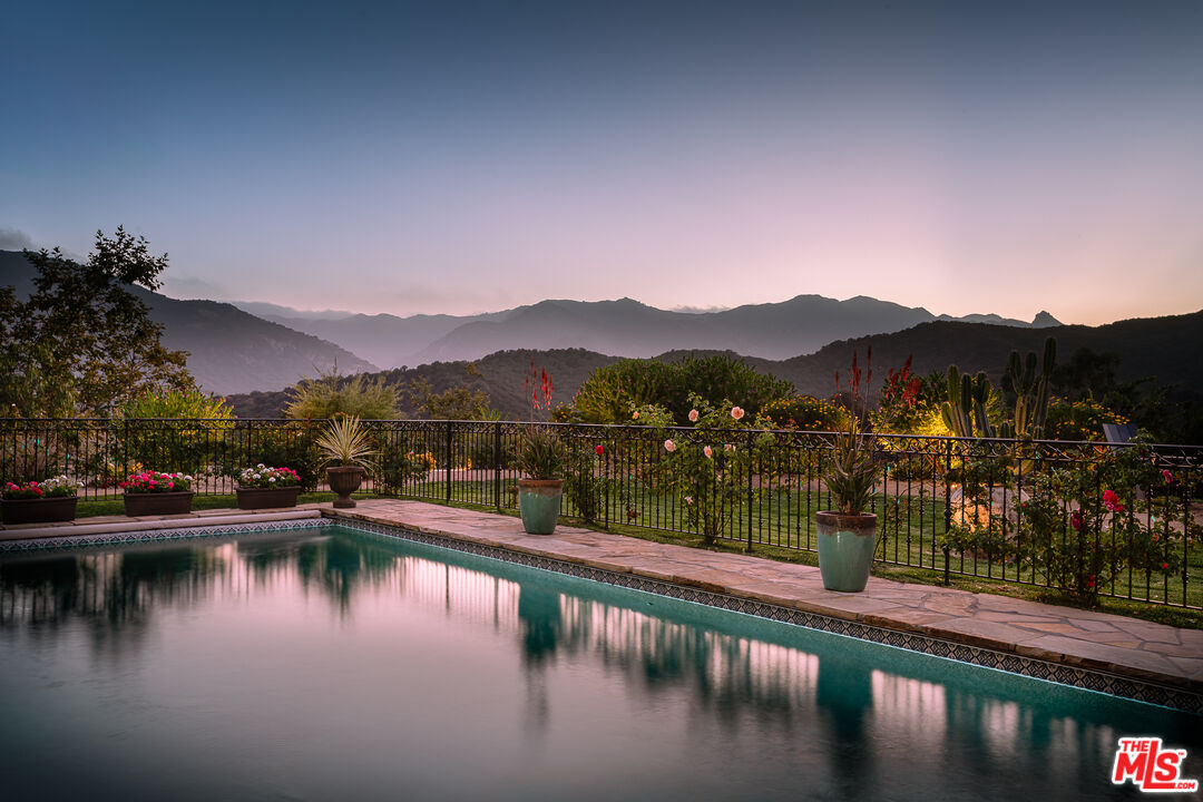 1101 Cold Canyon Road Calabasas, CA 91302 - Photo 4 of 60