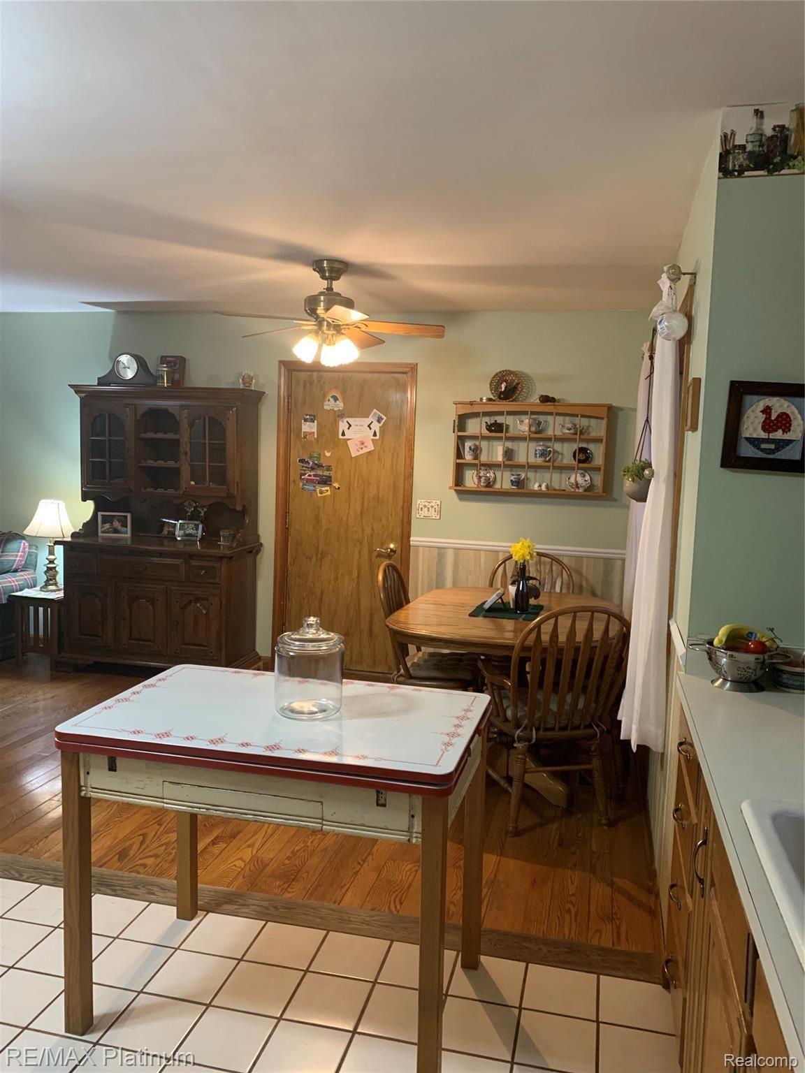 8195 North Latson Road Howell, MI 48855 - Photo 22 of 30 A Great View of the Living Space!