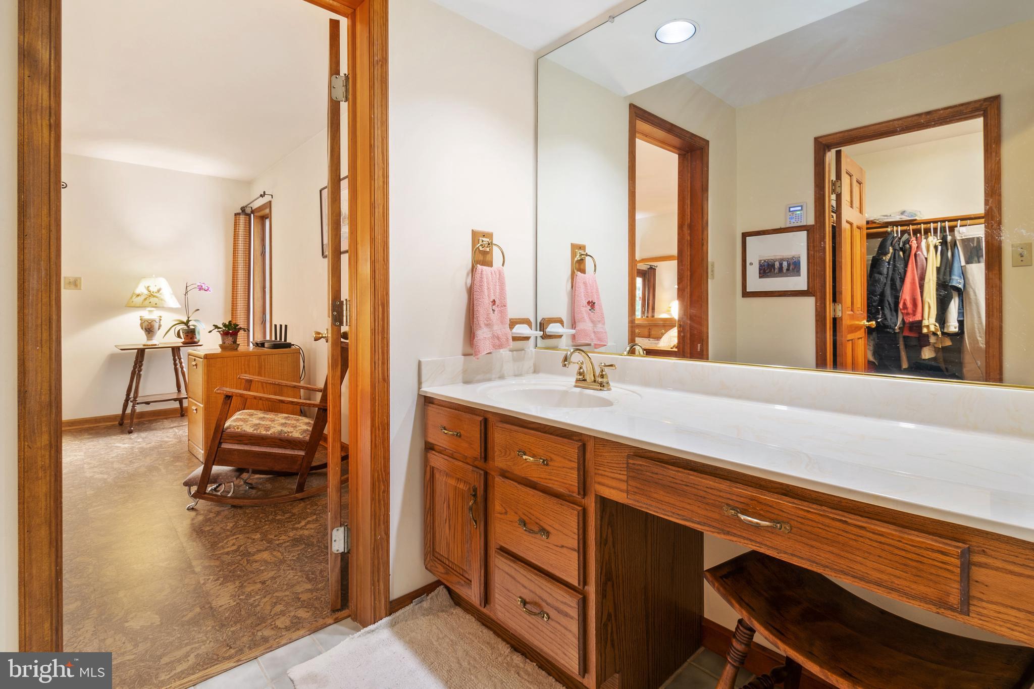 4460 Vera Cruz Road Center Valley, PA 18034 - Photo 24 of 47 Owners Split-Bath