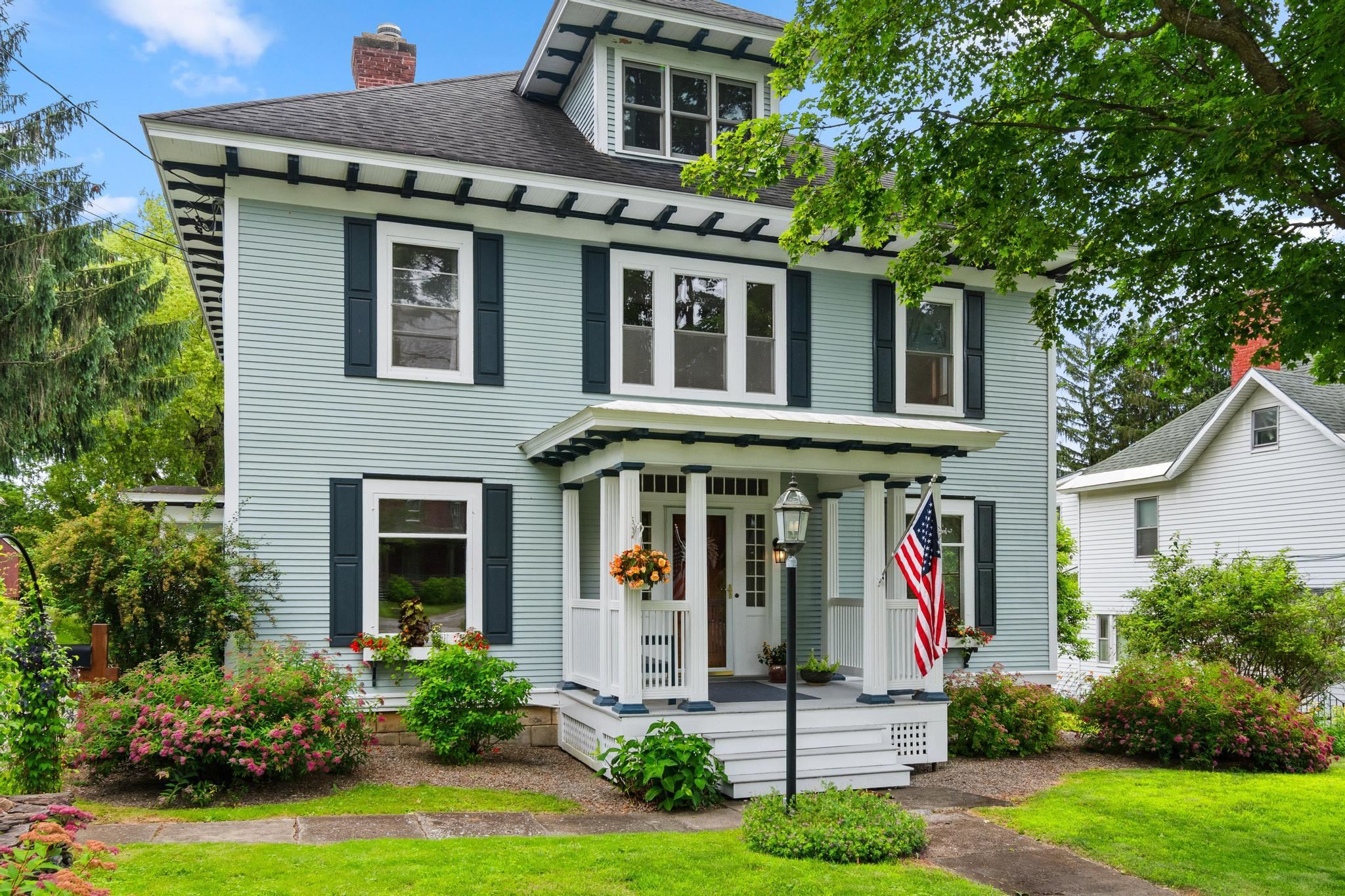 92 Bank Street St. Albans, VT 05478 - Photo 1 of 60