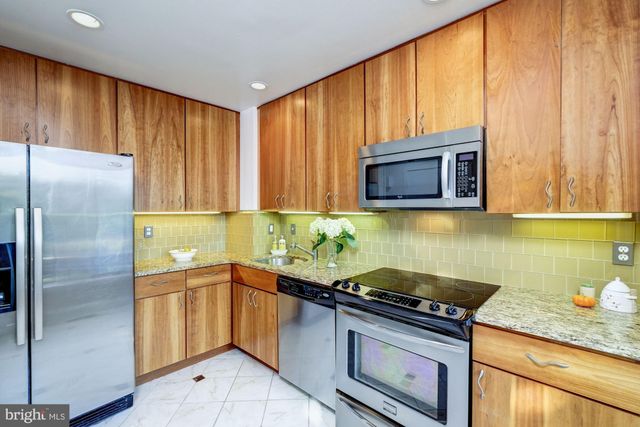 $982,500 | 4283 Embassy Park Drive Northwest, Washington, DC 20016