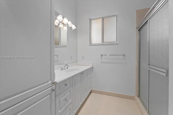 $1,050,000 | 16640 Northwest 86th Court, Miami Lakes, FL 33016