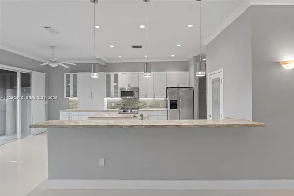 $1,100,000 | 16640 Northwest 86th Court, Miami Lakes, FL 33016