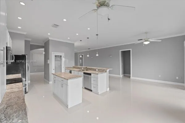 $1,100,000 | 16640 Northwest 86th Court, Miami Lakes, FL 33016