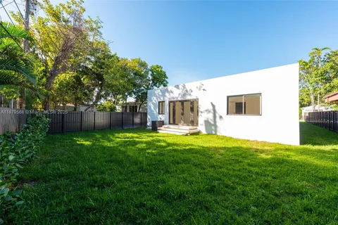 $2,100,000 | 120 Northeast 49th Street, Miami, FL 33137