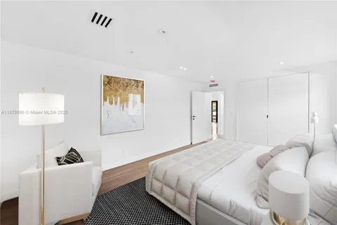 $2,100,000 | 120 Northeast 49th Street, Miami, FL 33137