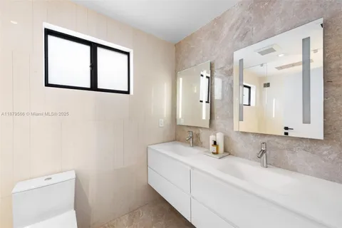 $2,100,000 | 120 Northeast 49th Street, Miami, FL 33137