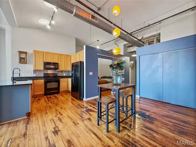 $120,000 | 1520 Washington Avenue, Unit R511, St. Louis, MO 63103