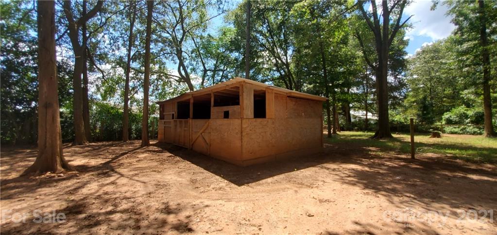 391 South Shiloh Road York, SC 29745 - Photo 7 of 21 Gallery Image 7