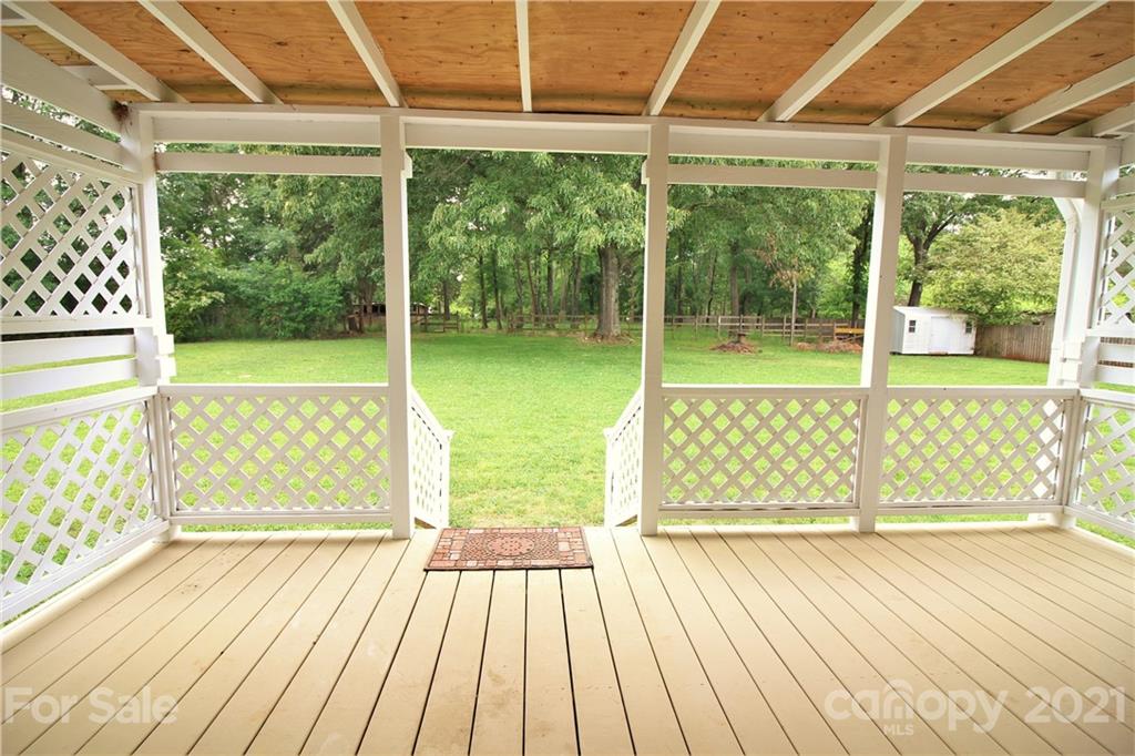 391 South Shiloh Road York, SC 29745 - Photo 9 of 21 Gallery Image 9