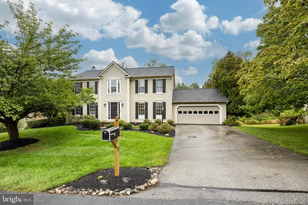 $725,000 | 8 Balmoral Drive, Chadds Ford, PA 19317