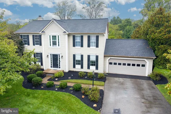 $725,000 | 8 Balmoral Drive, Chadds Ford, PA 19317
